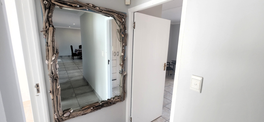 6 Bedroom Property for Sale in Dana Bay Western Cape
